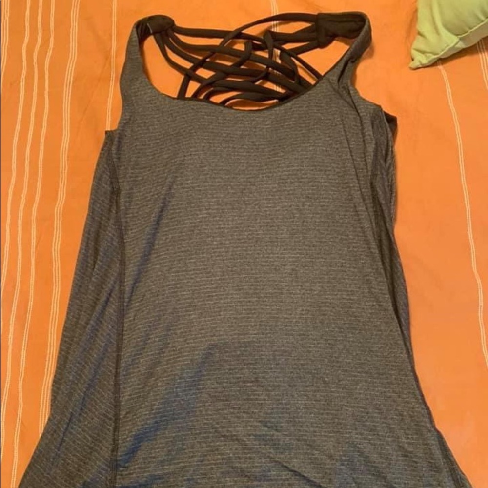 Lululemon tank